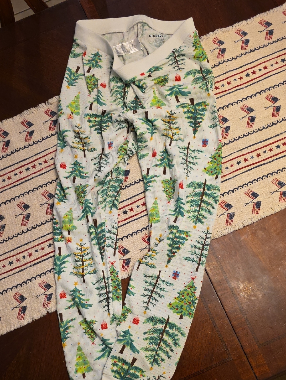 Old Navy Women's White Pajama Bottoms with Green Tree Print